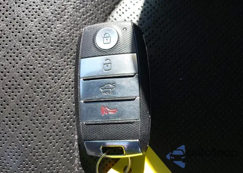 2016 Kia Optima Ex z USA, uszkodzony, nr VIN 5XXGU4L34GG089628